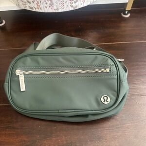 lululemon athletica Green Wanderlust Belt Bag